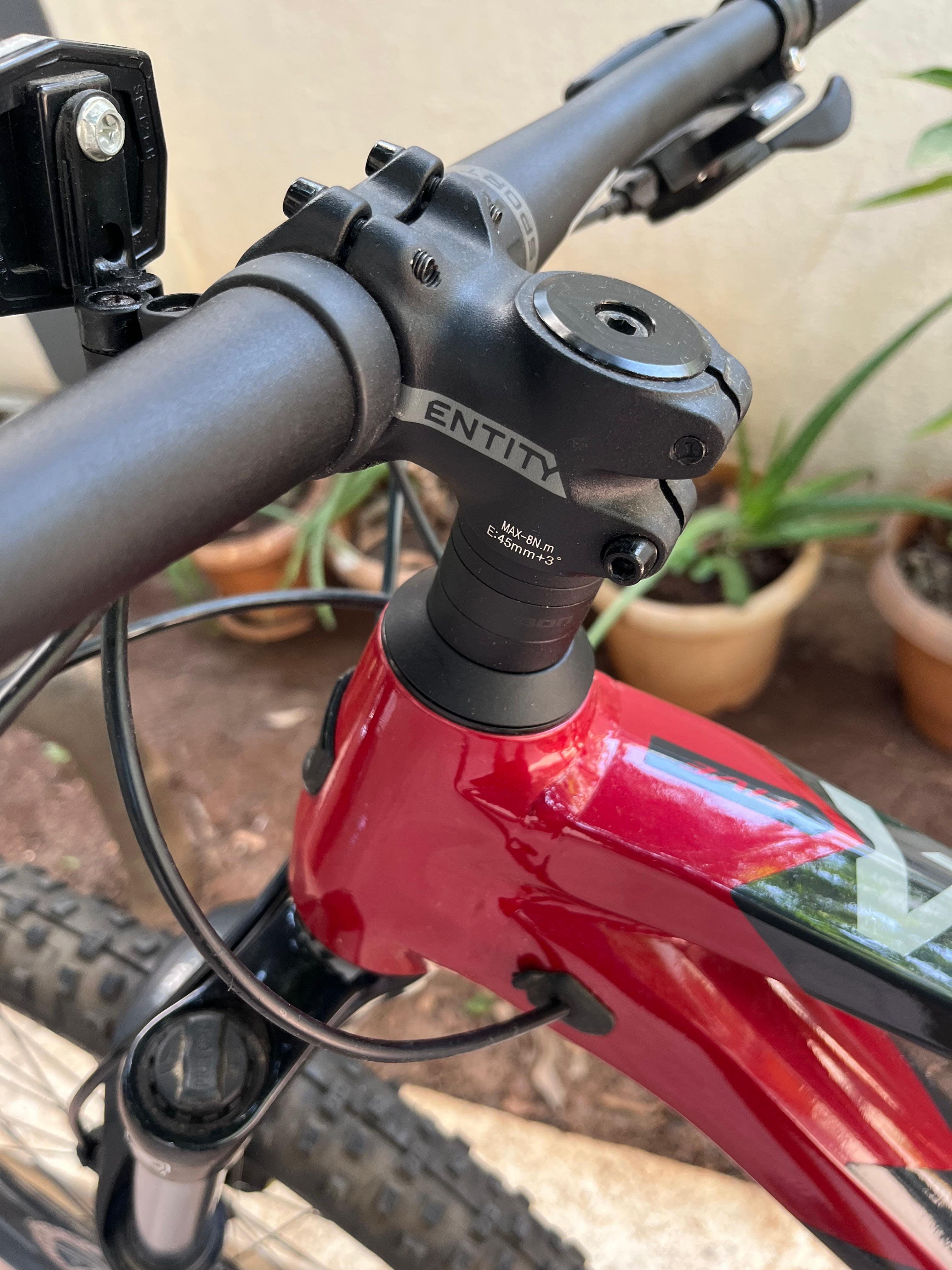 Polygon Xtrada 5 Mountain Bike Size-Large 2022