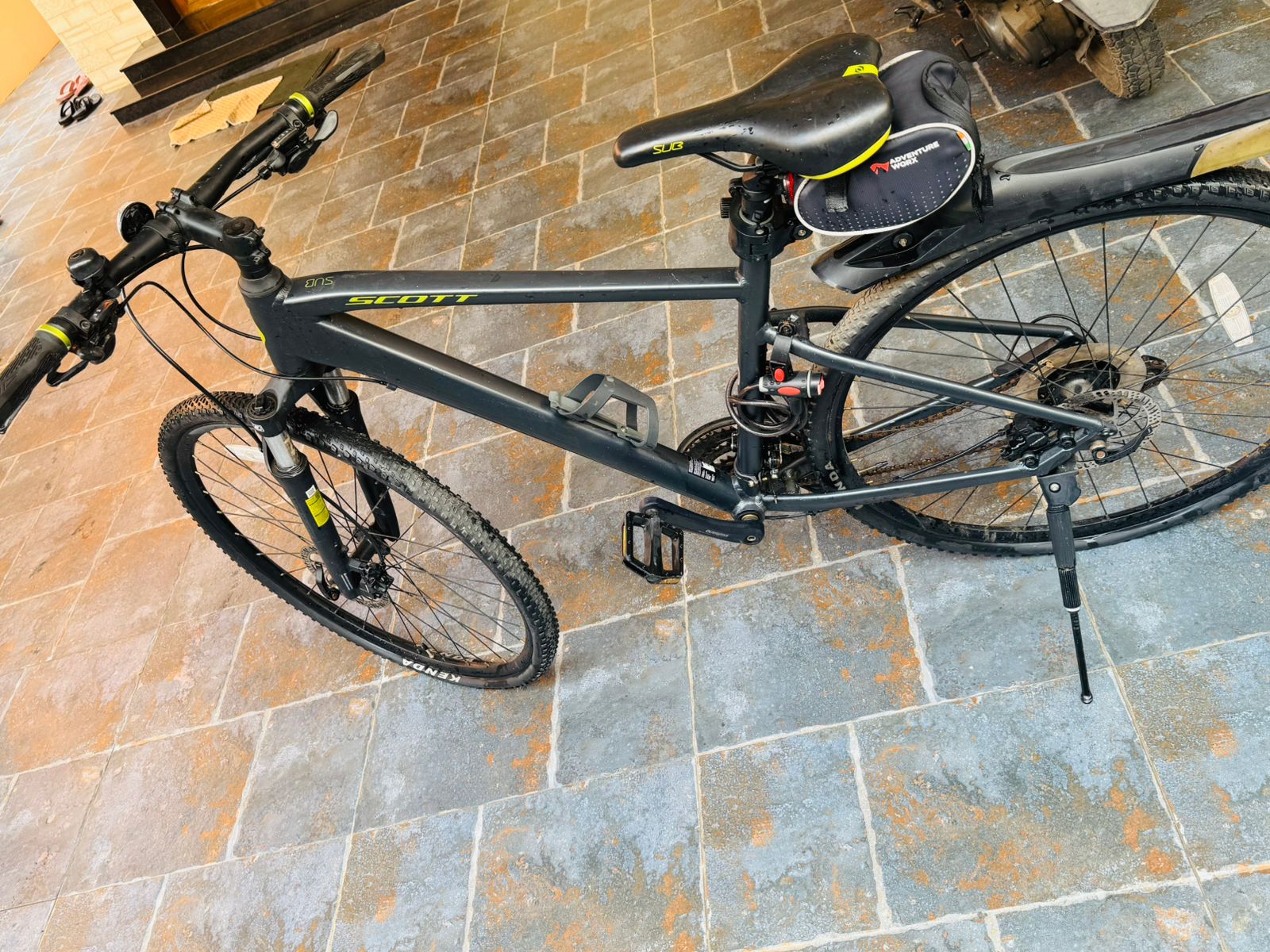 SCOTT SUB CROSS 30 MEN BIKE HYBRID BIKE SIZE-MEDIUM