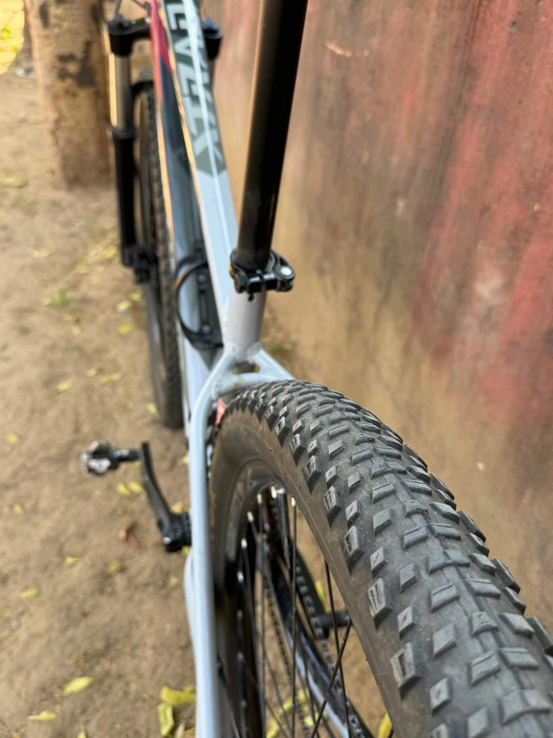 Polygon XTRADA 5 Mountain Bike Size-Medium (2022)