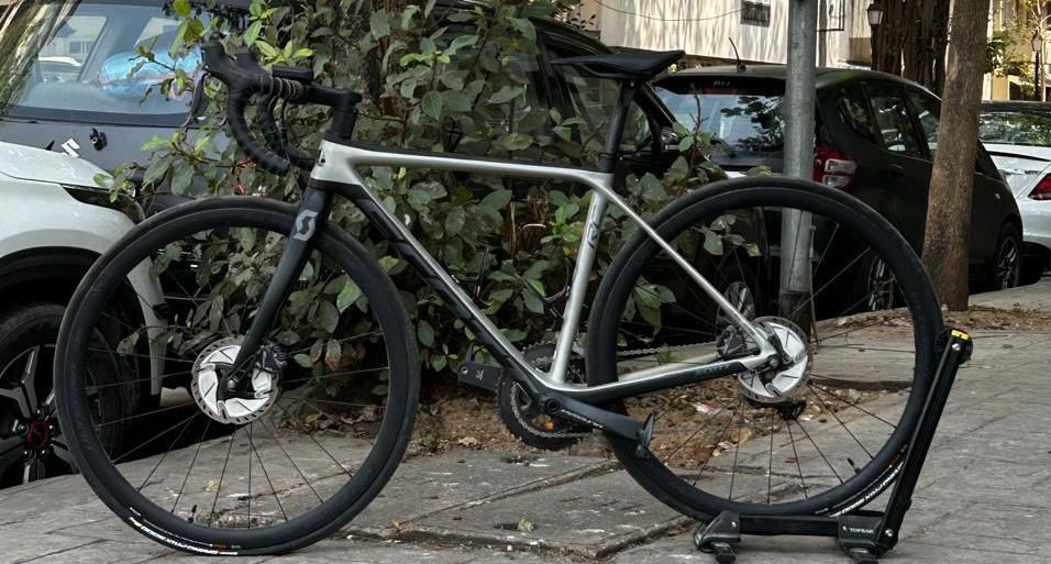 Scott Addict RC 15 Road Bike Size-49cm 2020