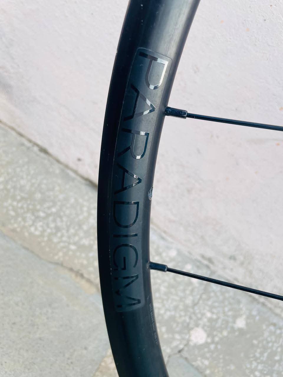 Bontrager Paradigm SL 6-Bolt Disc 24H 700c Road Wheel