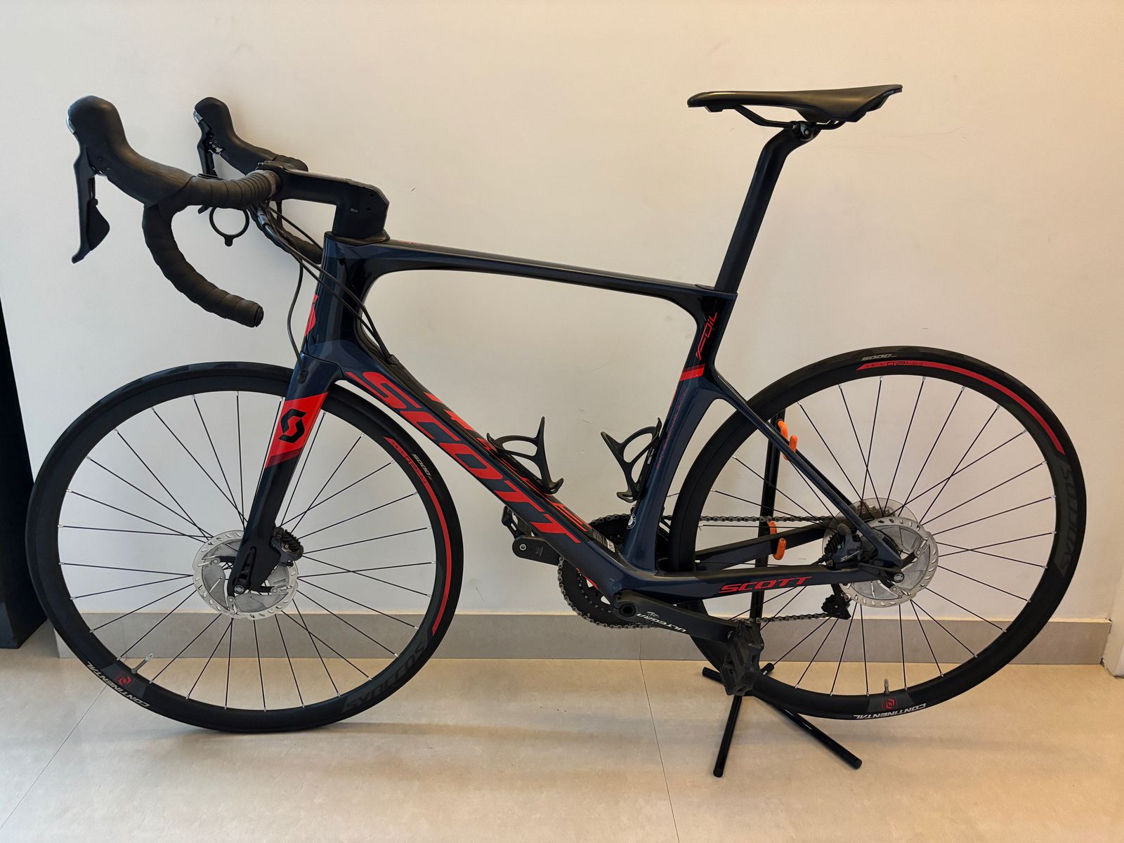 Scott Foil 20 Road Bike Size-Large 56 cm 2019
