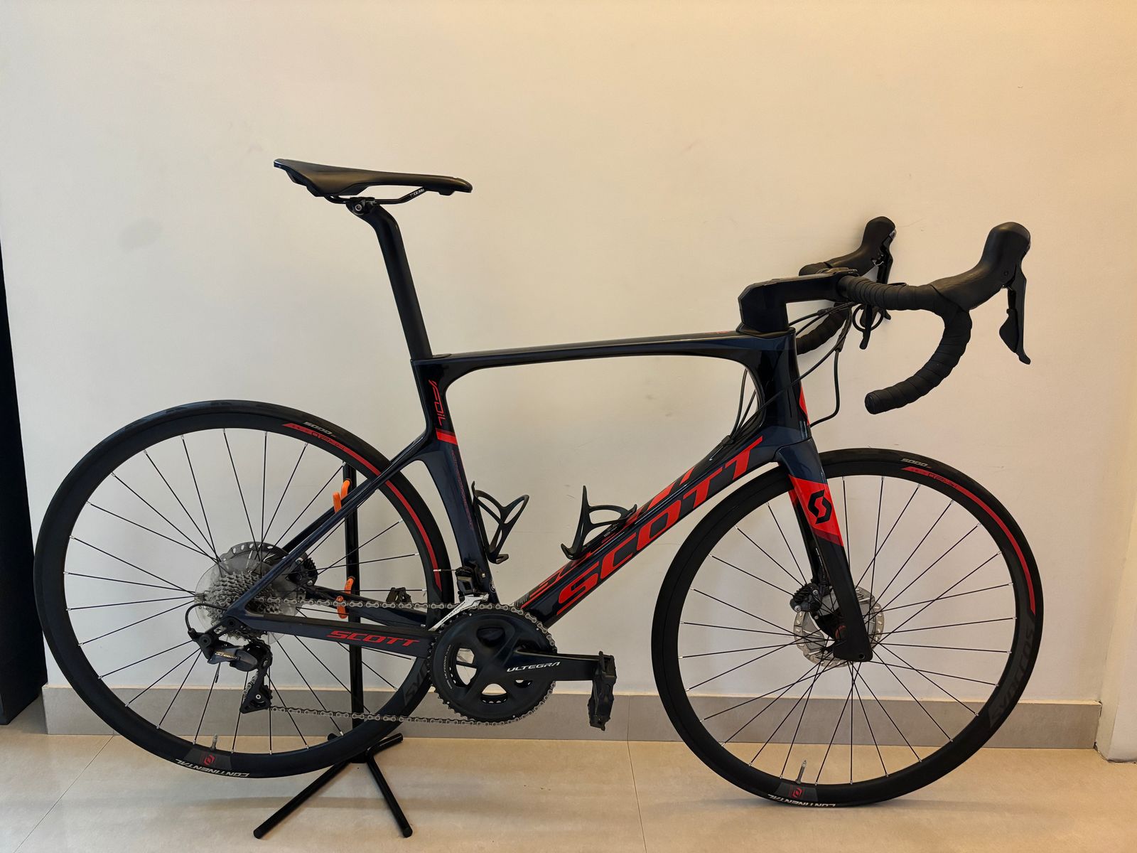Scott Foil 20 Road Bike Size-Large 56 cm 2019