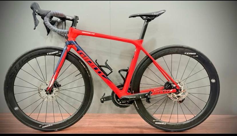 Giant TCR Advanced 2 Road Bike Size-Medium 