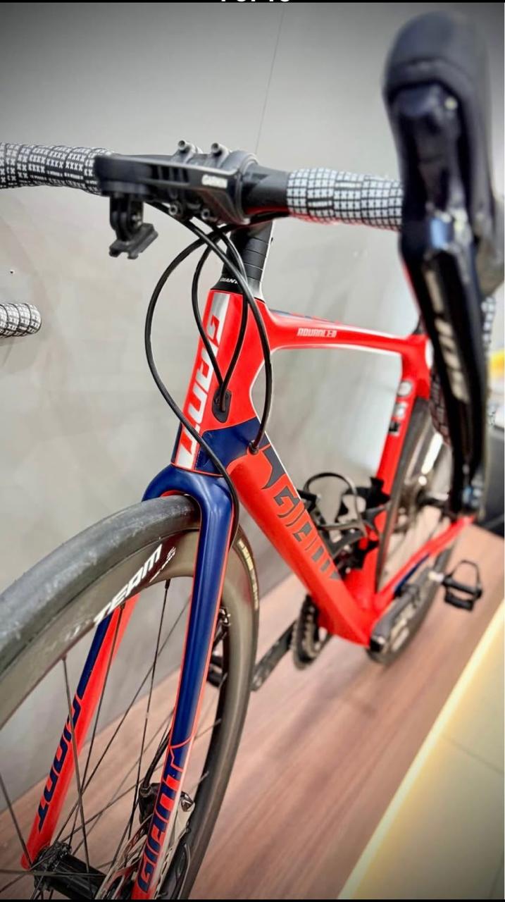 Giant TCR Advanced 2 Road Bike Size-Medium 