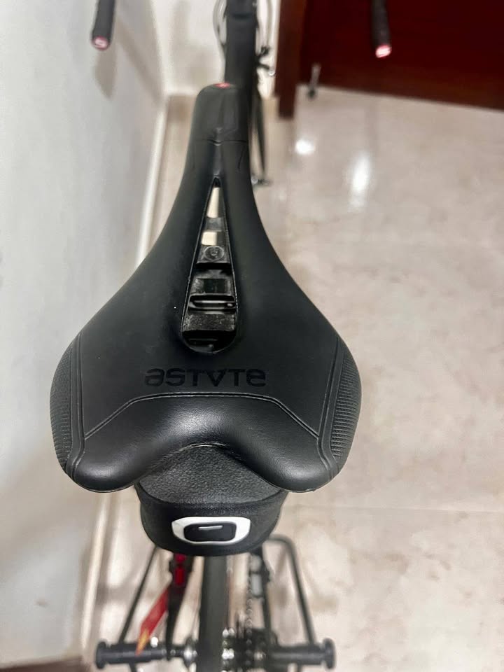 Canyon Ultimate CF SLX 9.0 LTD Road Bike- M -2020