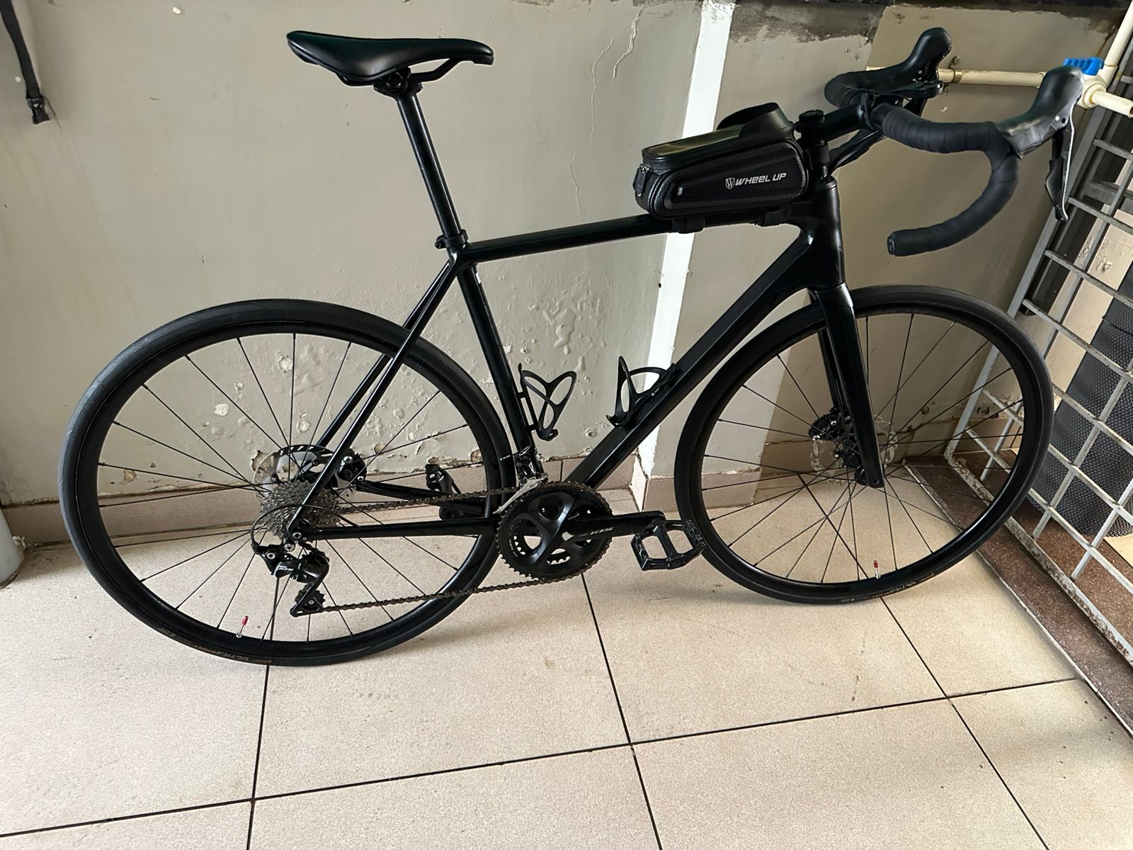 TREK EMONDA ALR 5 2023 -Large -Road Bike