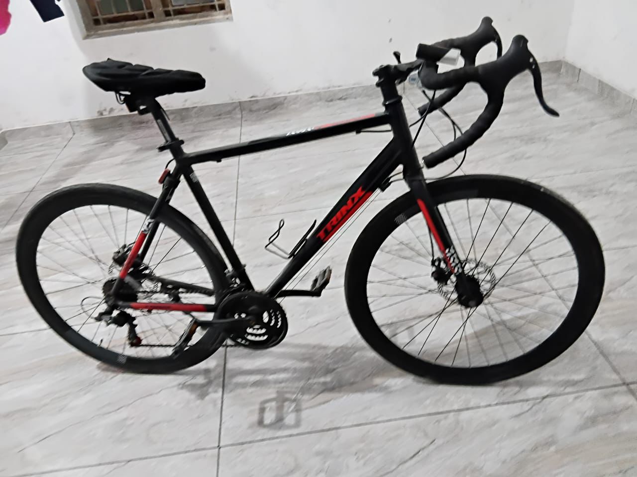 TRINX TEMPO 1.1 Road Bike