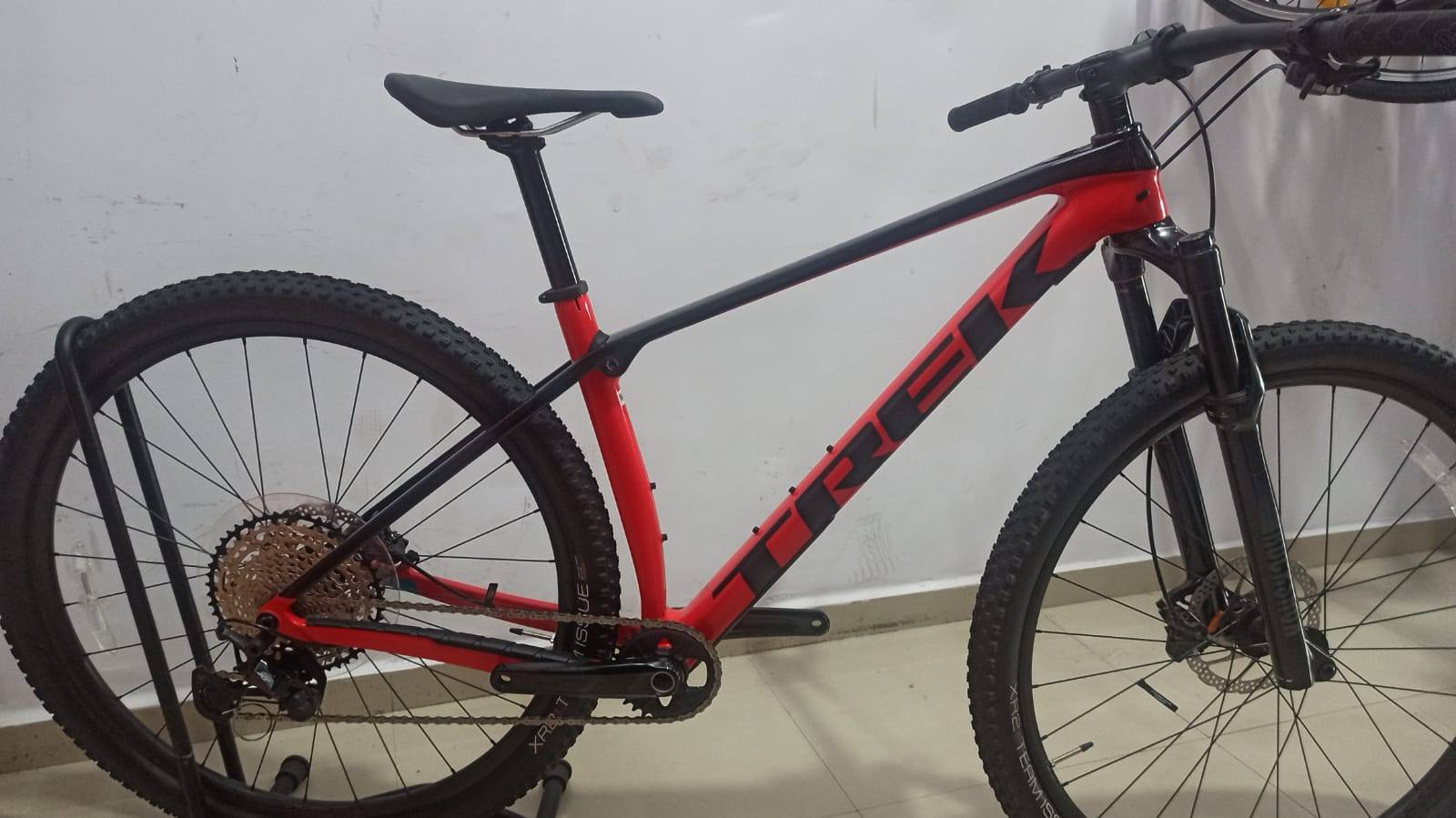 Trek Pro Caliber 9.6 Mountain Bike Size-M/L 2023