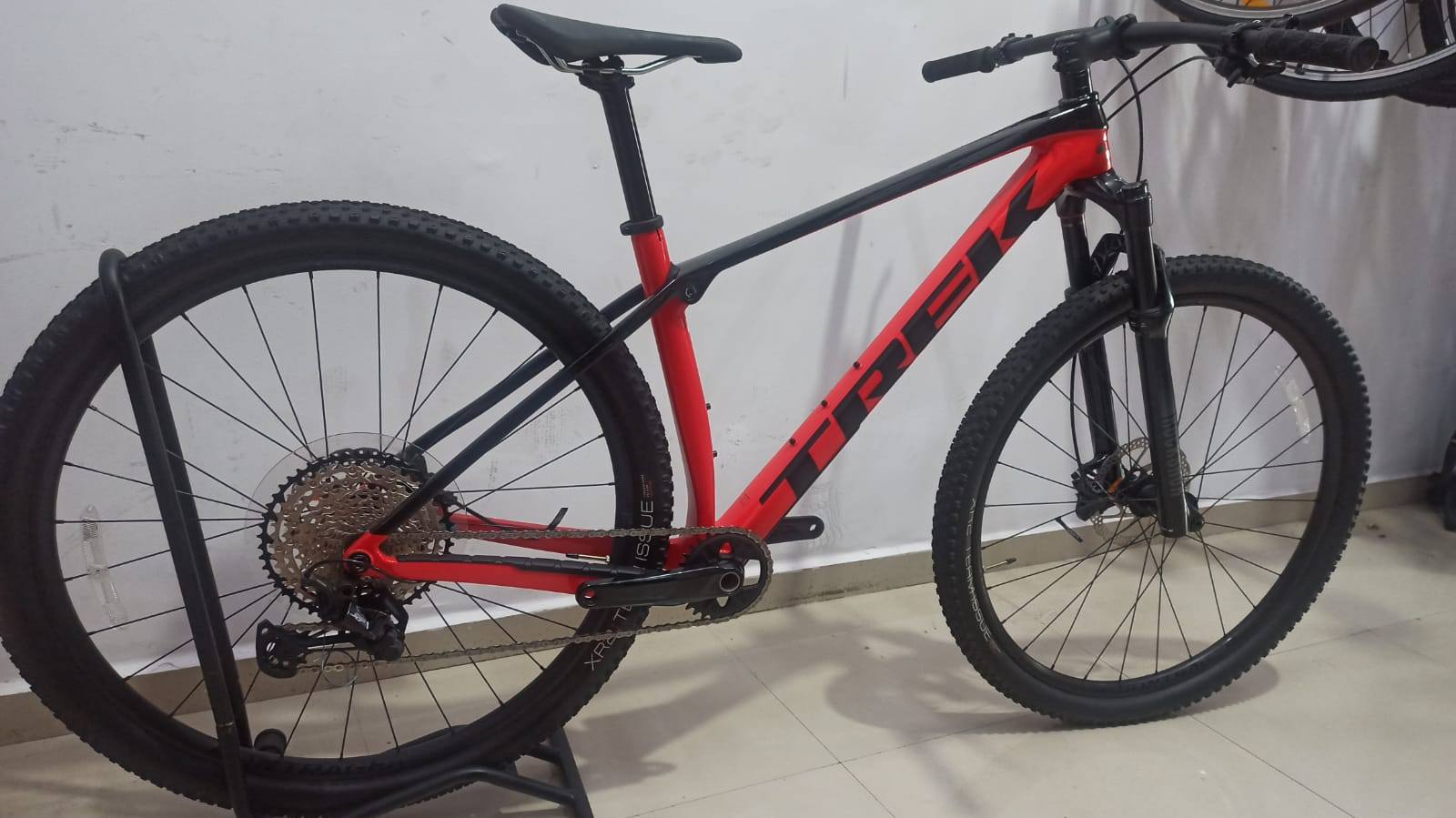 Trek Pro Caliber 9.6 Mountain Bike Size-M/L 2023