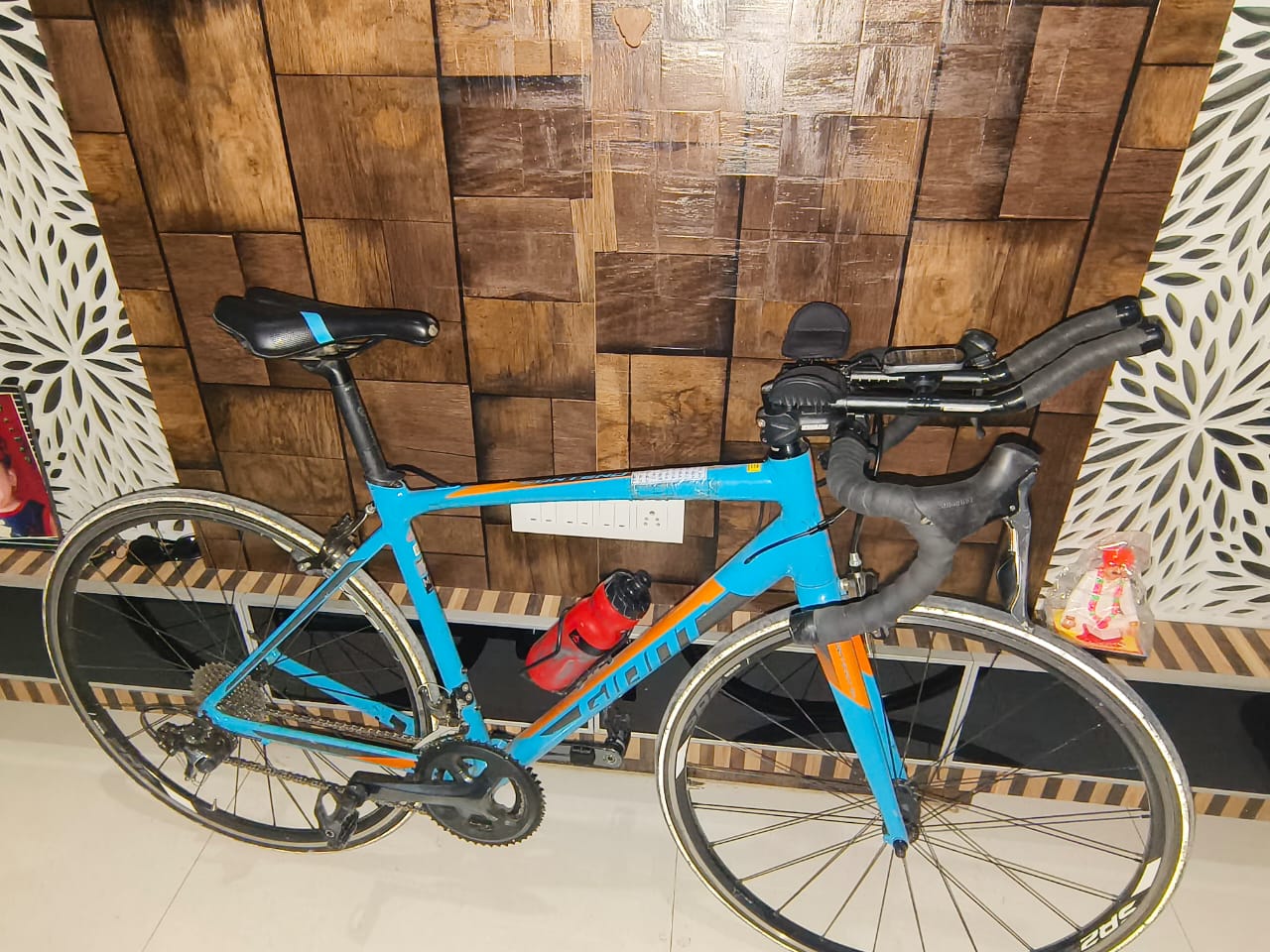 Giant contend SL2 Road Bike -Small