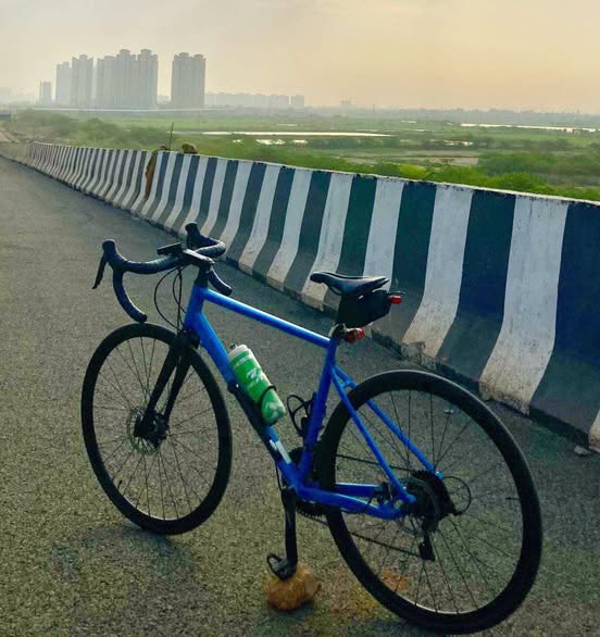 Triban Rc 500 size-M Road Bike 