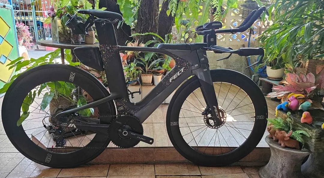 FELT IA ADVANCE EXTREME DISC TT/TRI BIKE -54CM