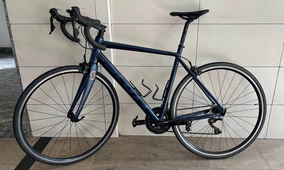 SCOTT SPEEDSTER 10 ENDURANCE ROAD BIKE -Medium