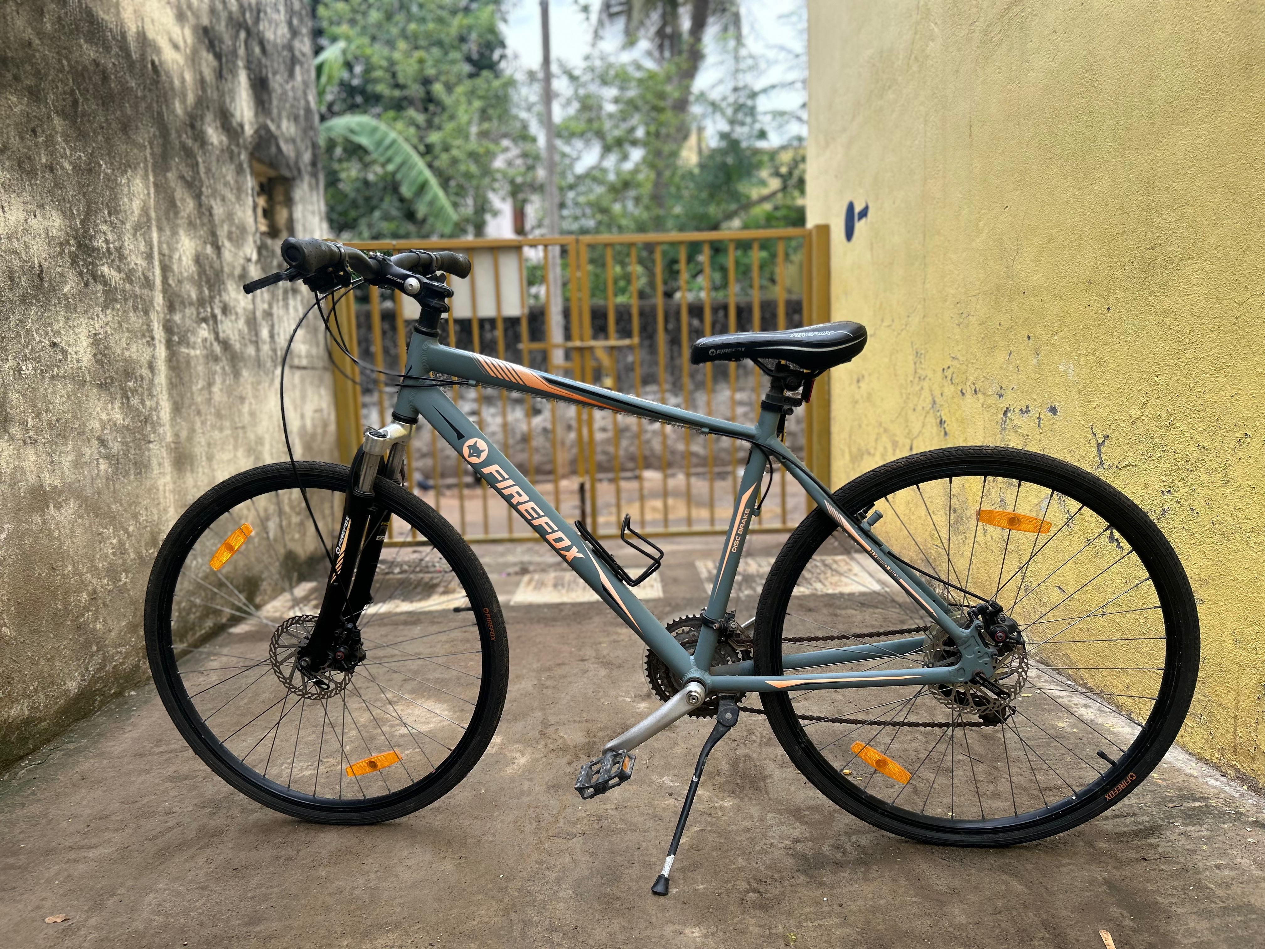 Firefox road runner C -Hybrid Bike