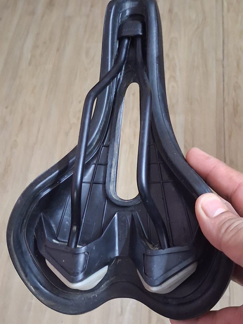 SELLE ITALIA SADDLE ST3 SUPERFLOW