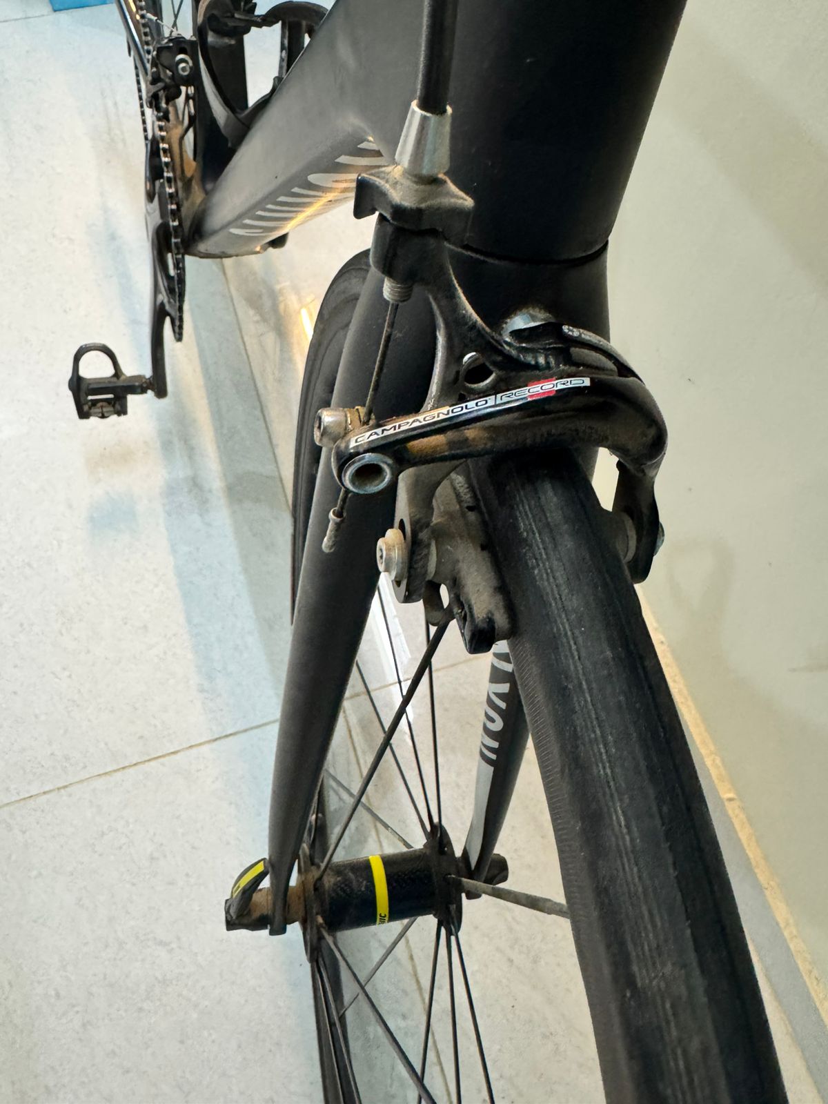 CANYON ULTIMATE CF CARBON ROAD BIKE SIZE-LARGE 2017