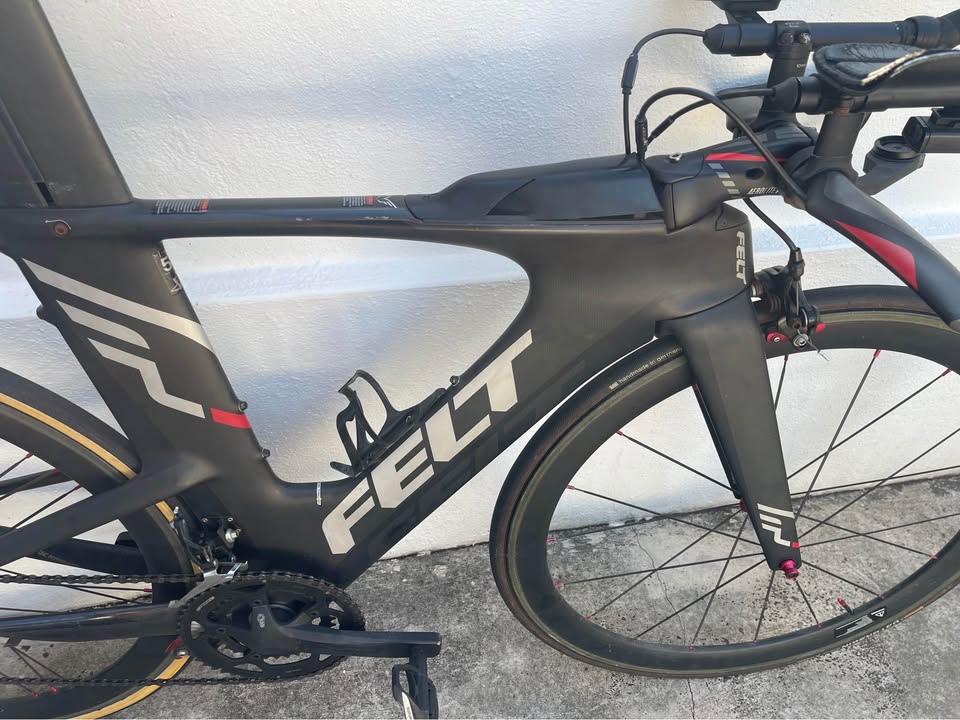 FELT IA 16 – Full Carbon TT/Triathlon Bike – Size 51  