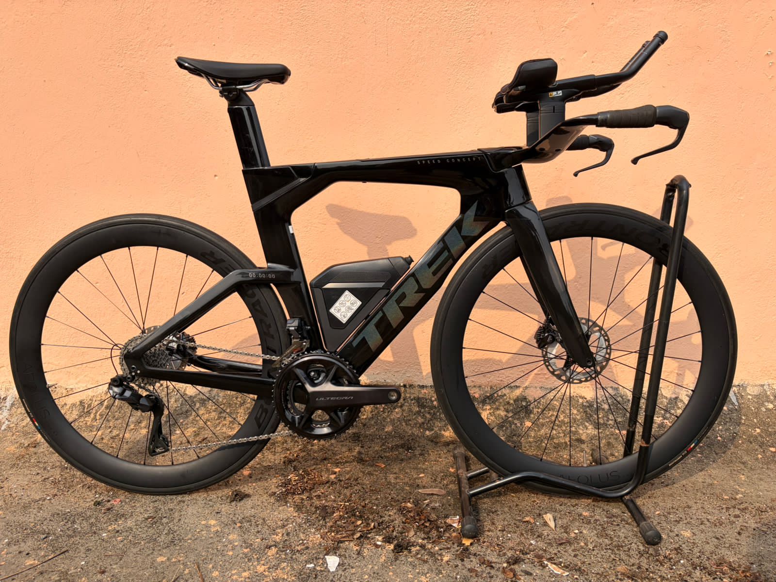 TREK SPEED CONCEPT SLR 7 TT BIKE SIZE-MEDIUM 2023