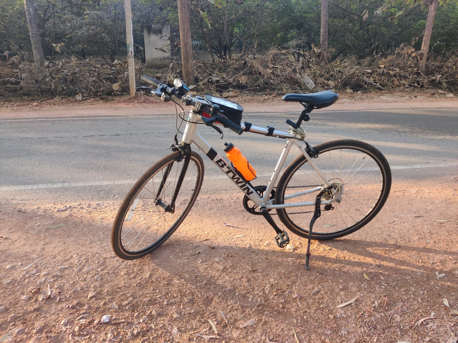 Btwin Triban 100 Flat Bar-Size-Medium 2019