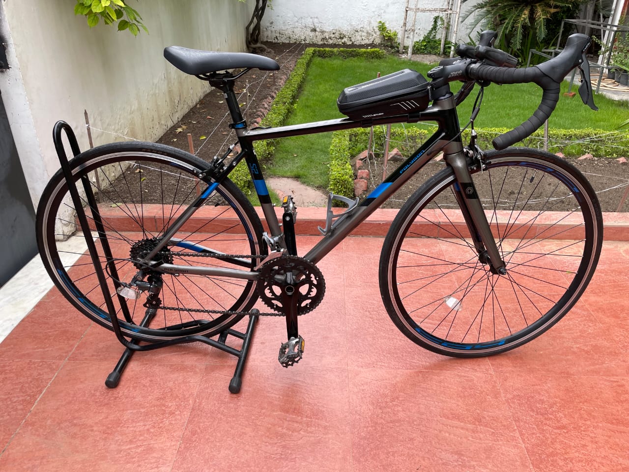 POLYGON STRATTOS S2 ROAD BIKE SIZE-MEDIUM 