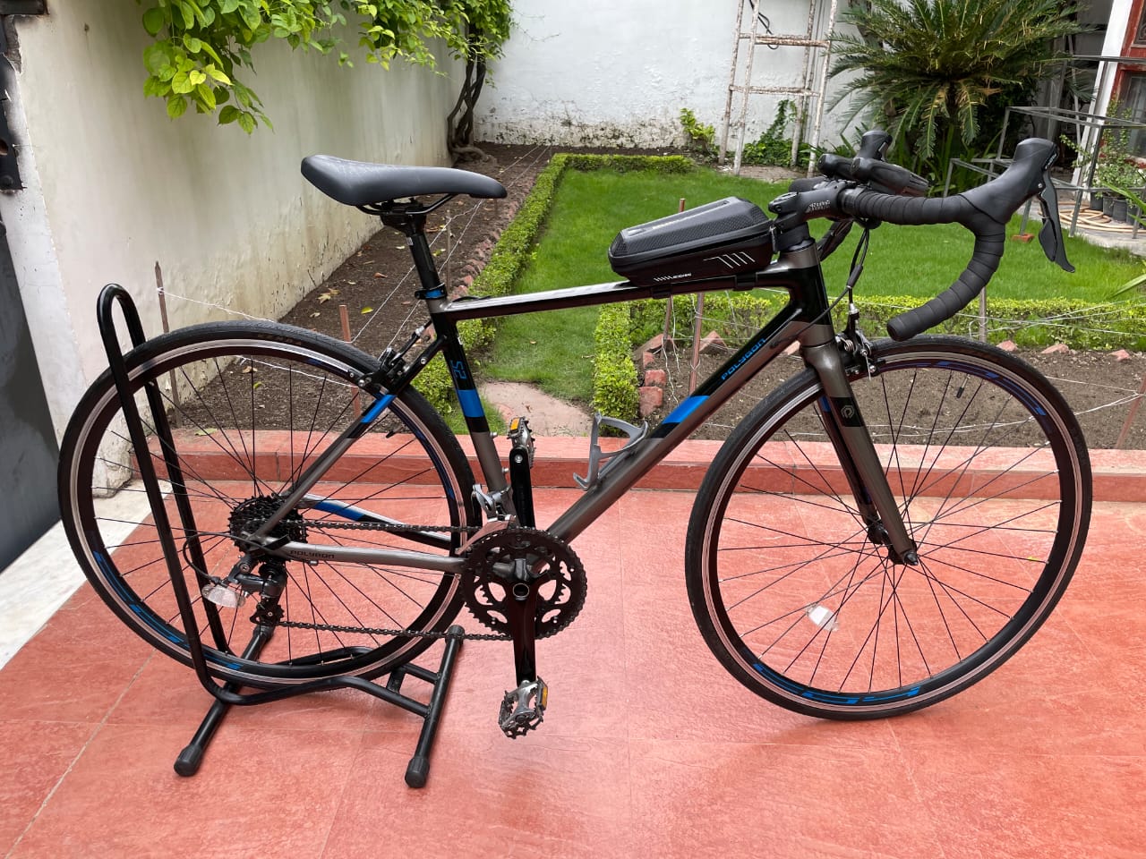 POLYGON STRATTOS S2 ROAD BIKE SIZE-MEDIUM 