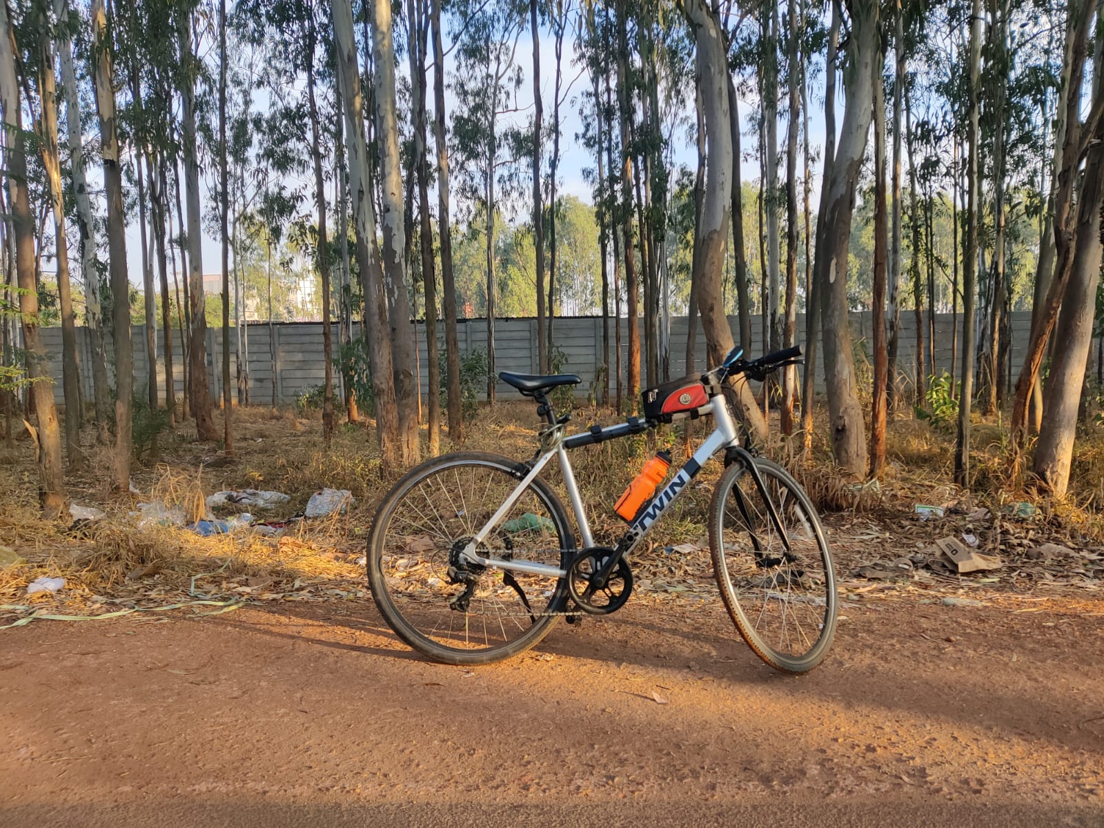 Btwin Triban 100 Flat Bar-Size-Medium 2019