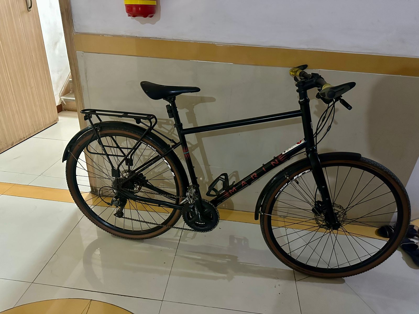 MARIN FOUR CORNERS HYBRID BIKE SIZE-LARGE 2021