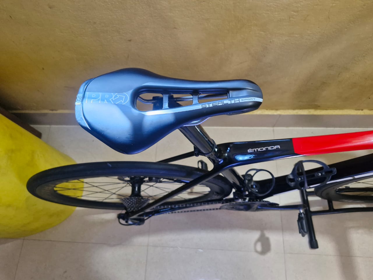 TREK EMONDA SL6-ROAD BIKE SIZE-54CM