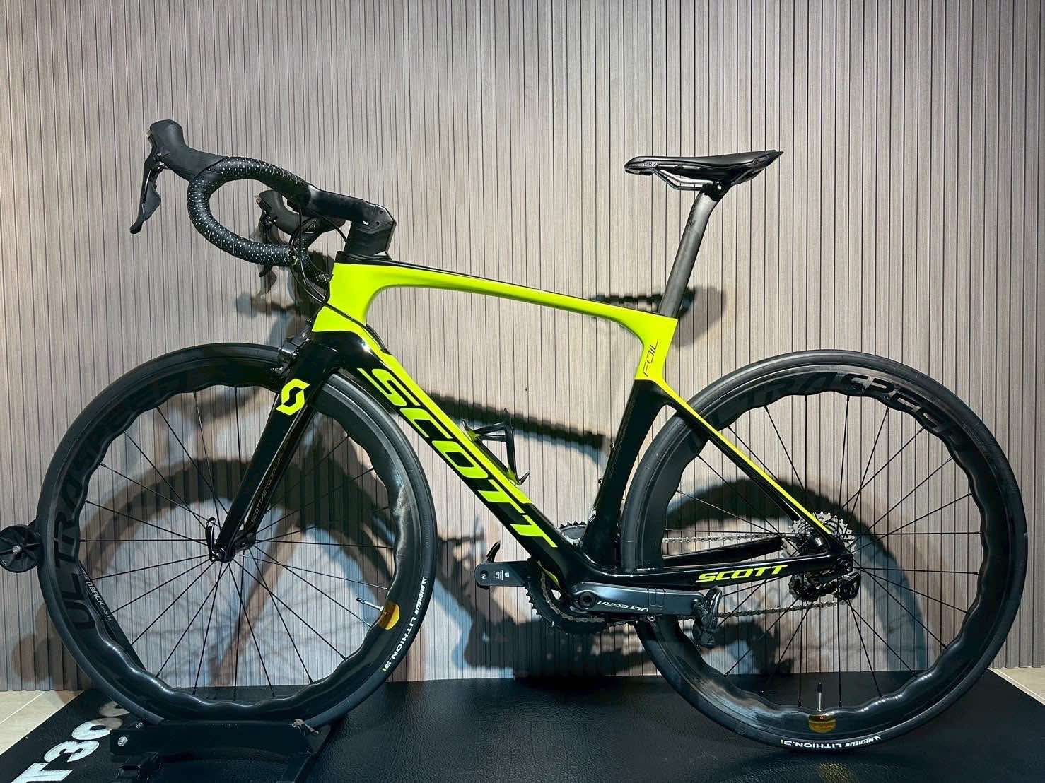 SCOTT FOIL RC ROAD BIKE SIZE-MEDIUM