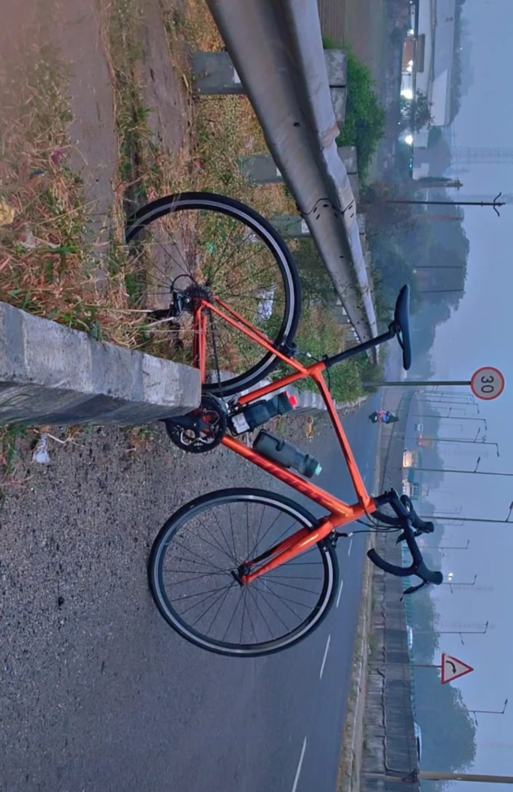 GIANT SCR 2 ROAD BIKE SIZE-MEDIUM 2021