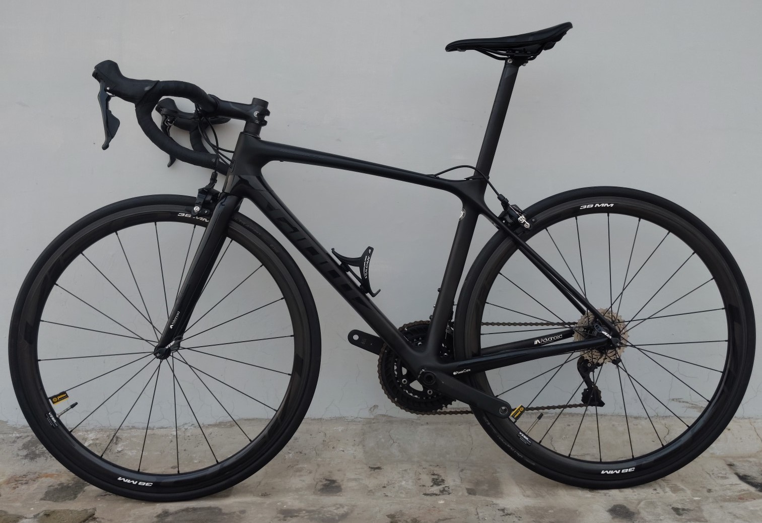 GIANT TCR ADVANCED PRO 1 ROAD BIKE- SMALL