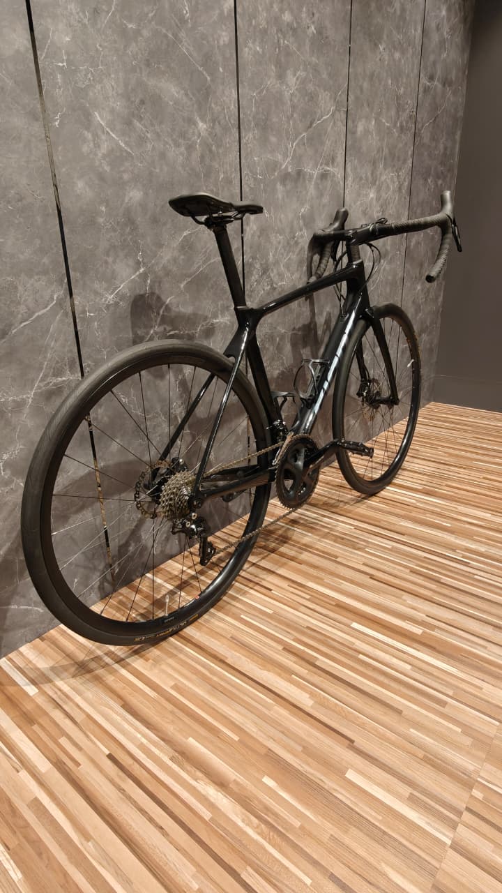 GIANT TCR ADVANCED 2 ROAD BIKE SIZE-MEDIUM -2023