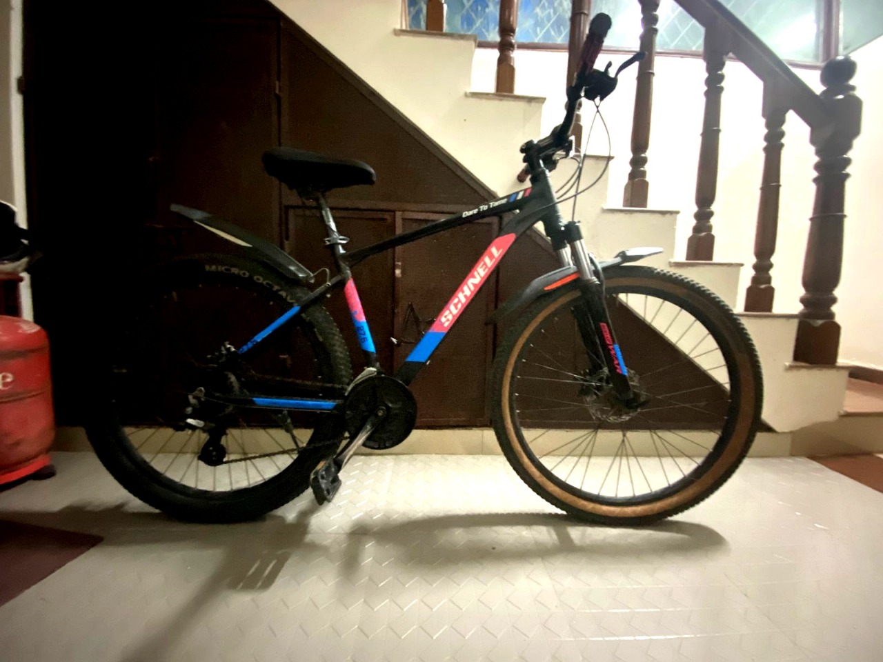 Schnell Damon God of War Edition-MTB- Medium