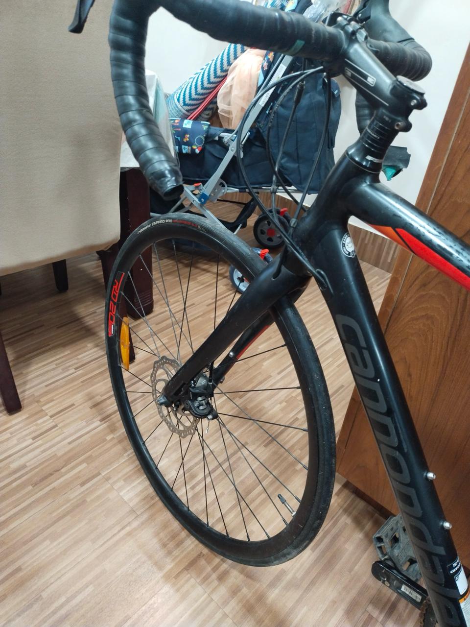 Cannondale Synapse  Road bike -52cms -105
