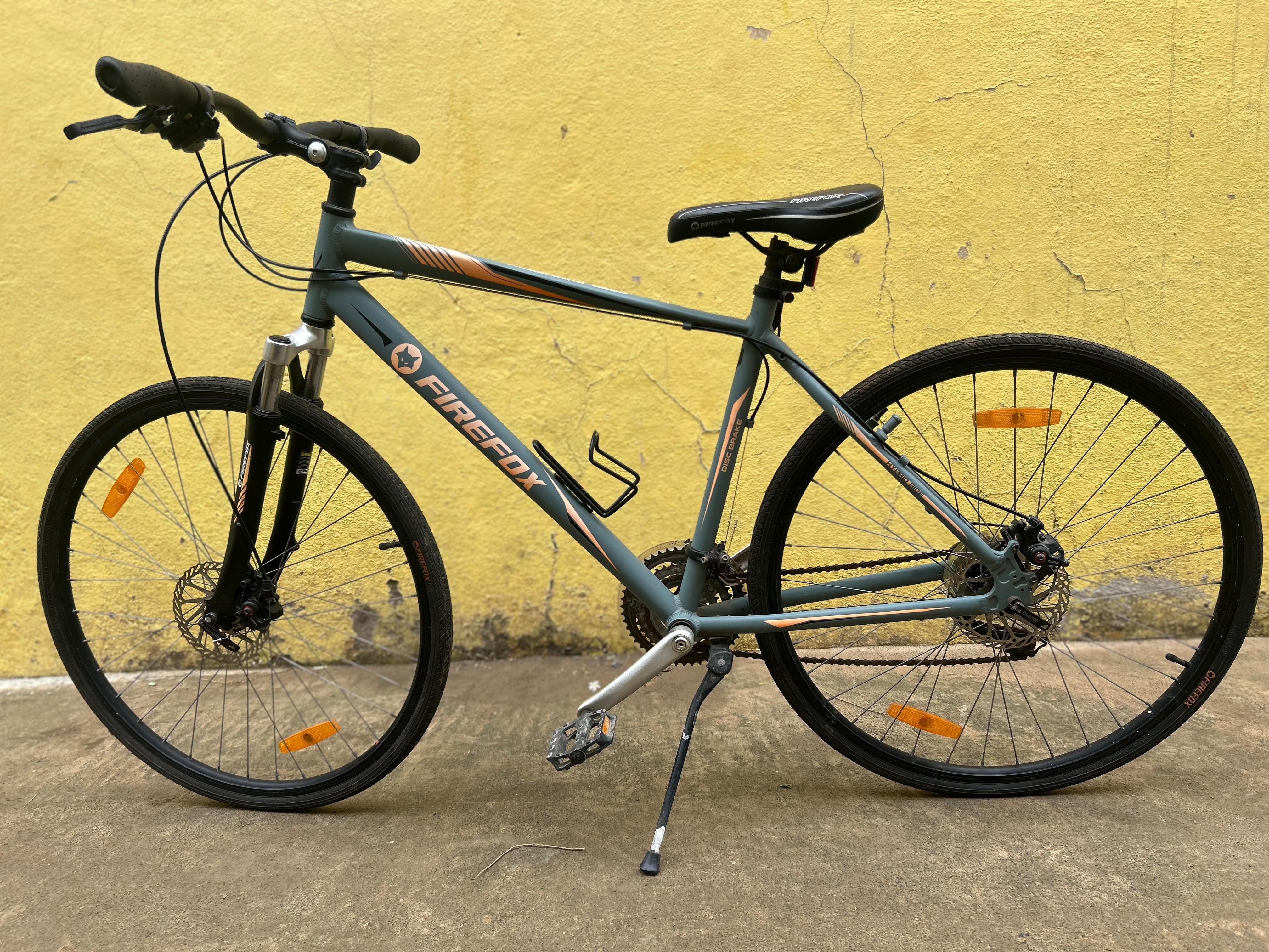 Firefox road runner C -Hybrid Bike
