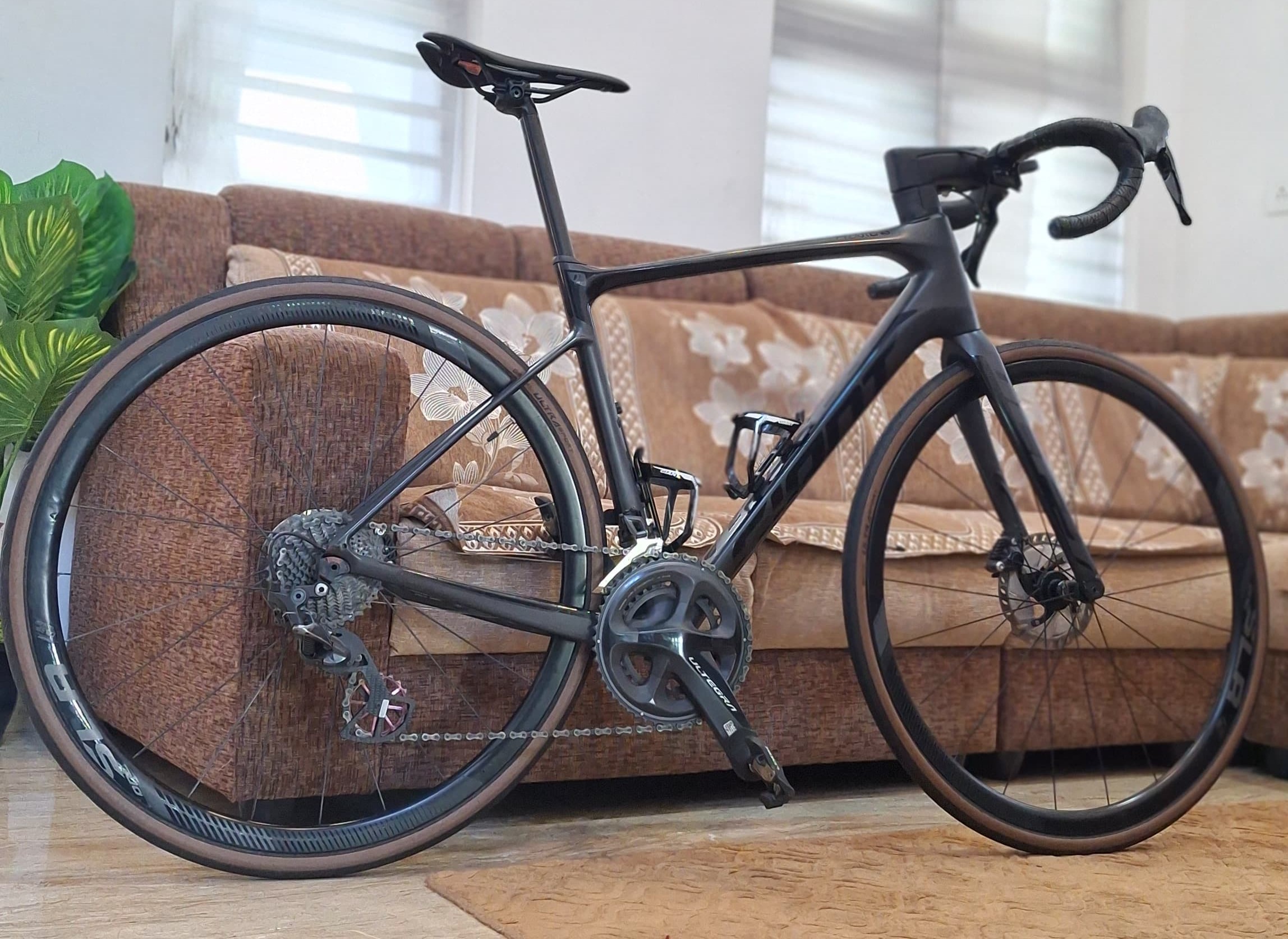 Giant Defy Advanced Pro 2-M-Road Bike