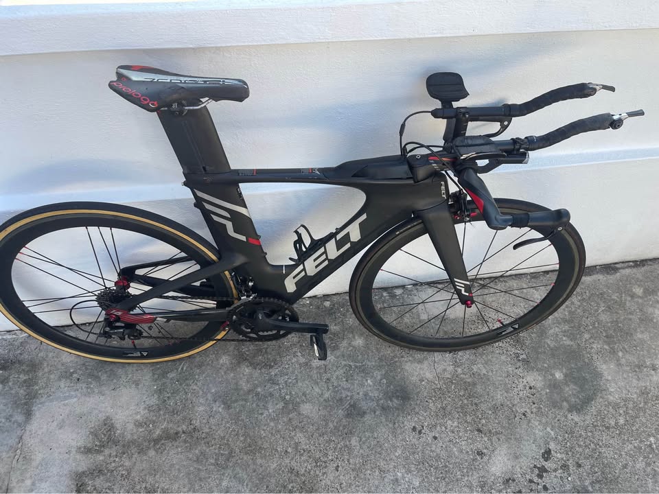 FELT IA 16 – Full Carbon TT/Triathlon Bike – Size 51  