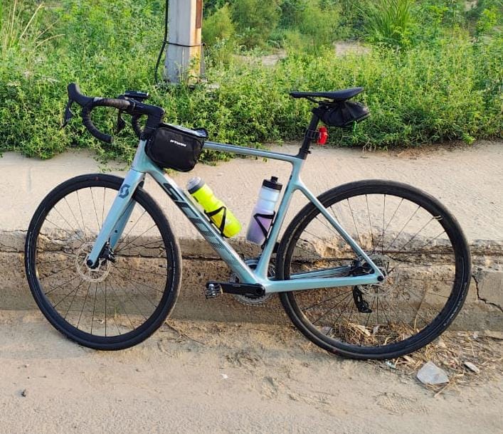 The Scott Addict 10 Road Bike-2025-Large