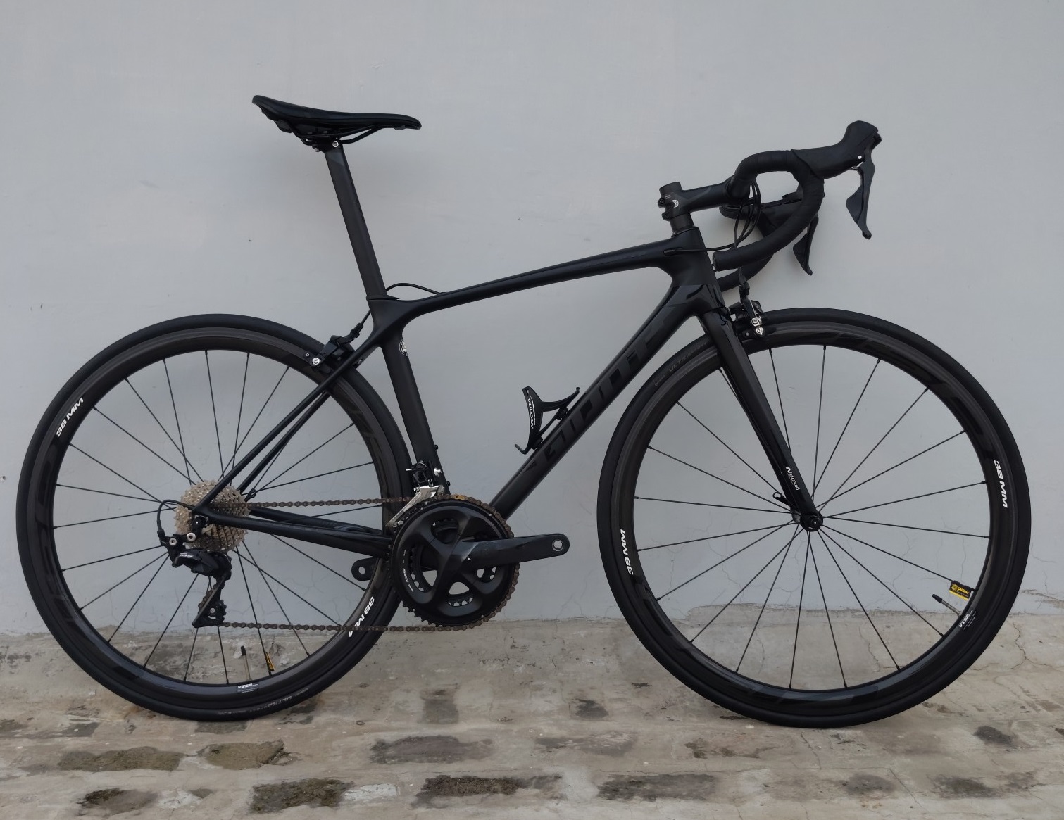 GIANT TCR ADVANCED PRO 1 ROAD BIKE- SMALL