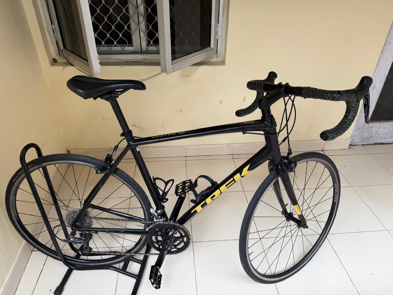 Trek Domane AL 2 Road Bike -58 cms -2022