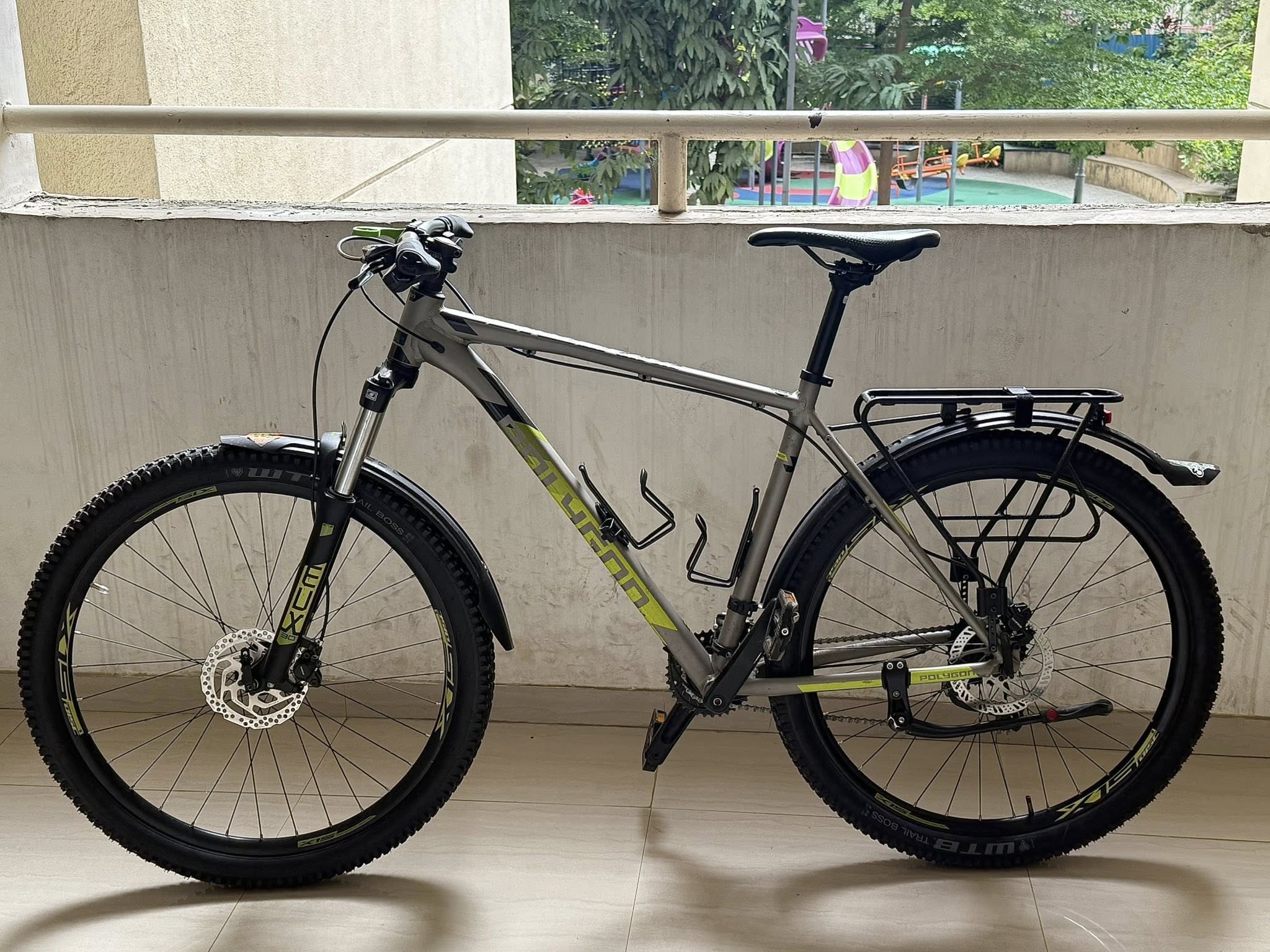Polygon Premier 5- MTB -Medium