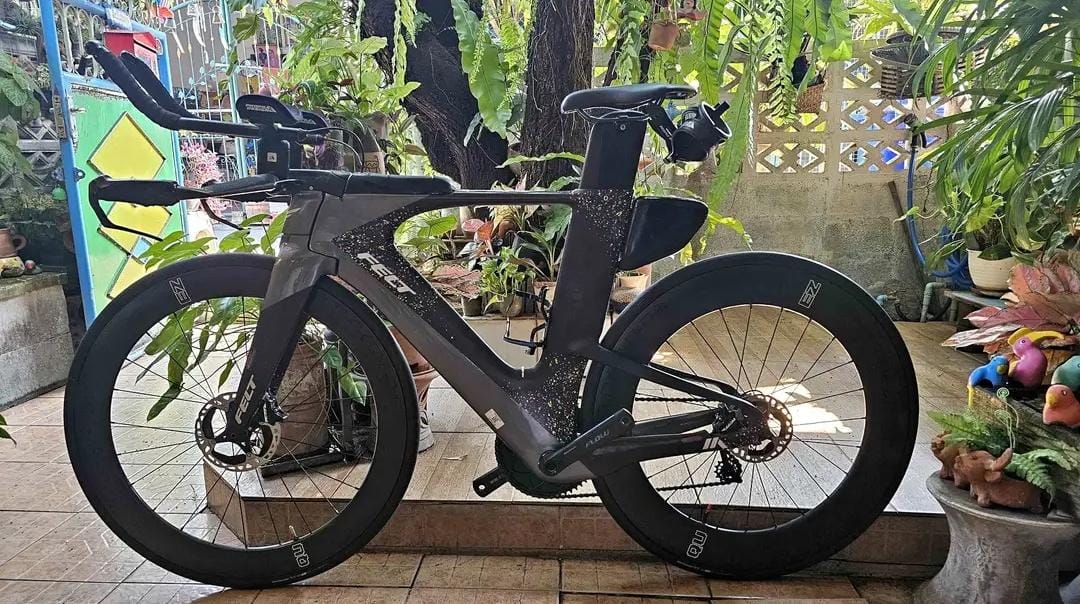 FELT IA ADVANCE EXTREME DISC TT/TRI BIKE -54CM