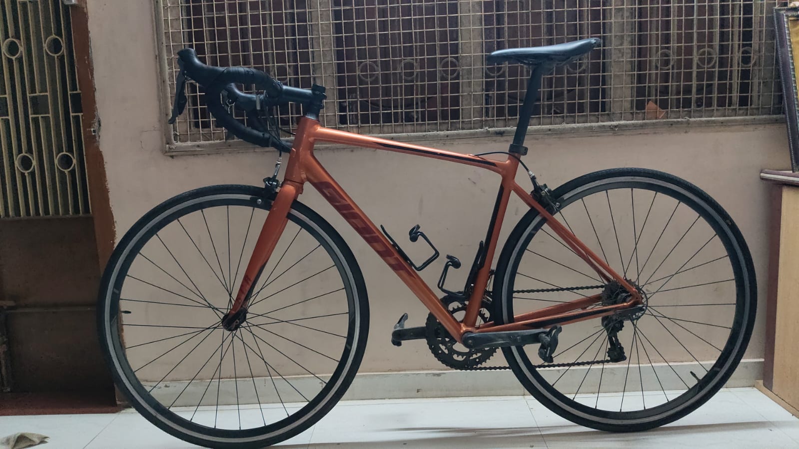 GIANT SCR 2 ROAD BIKE SIZE-MEDIUM 2021
