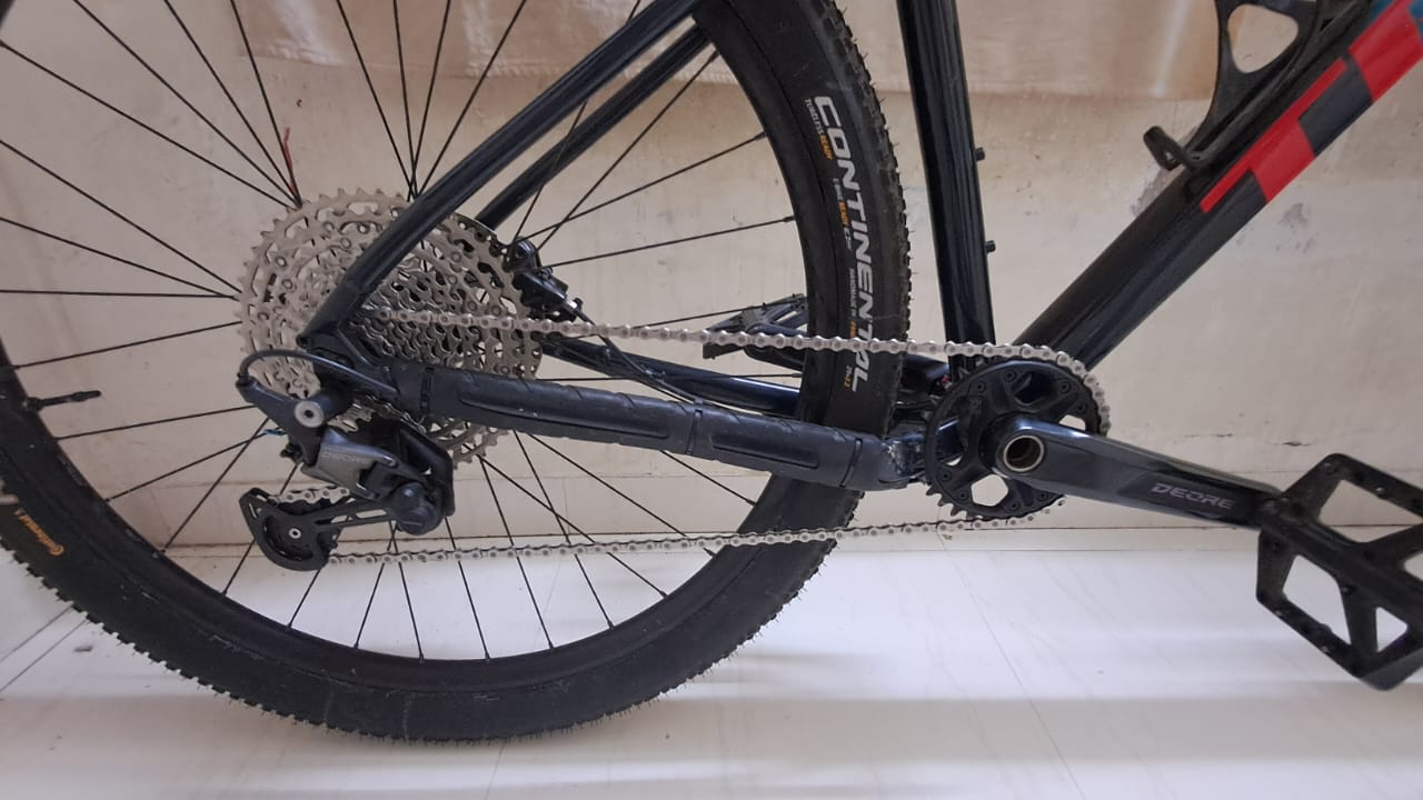 Trek Marlin 7 Gen 3- Large -2023