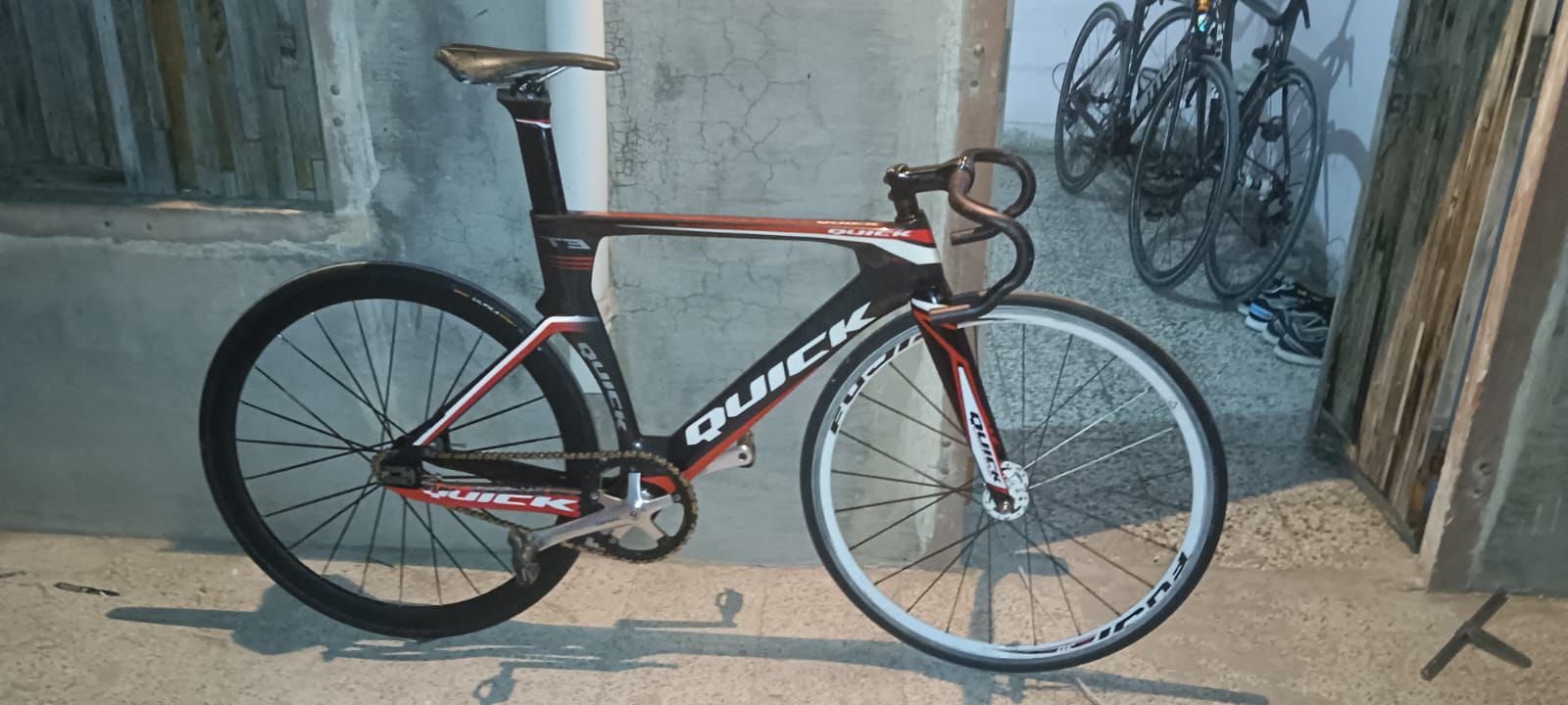 QUICK T3 CARBON TRACK BIKE SIZE-MEDIUM