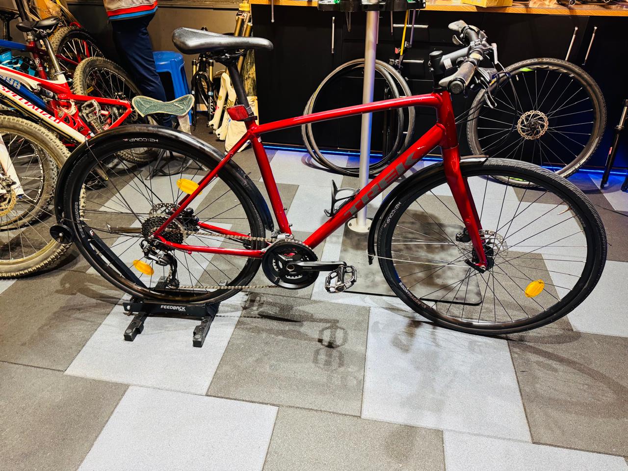 TREK FX 3 HYBRID BIKE SIZE LARGE 2023