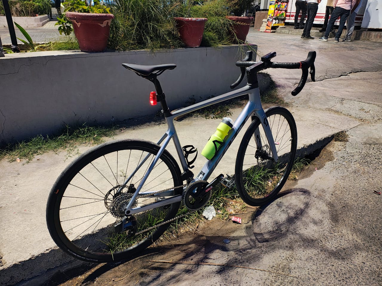 The Scott Addict 10 Road Bike-2025-Large