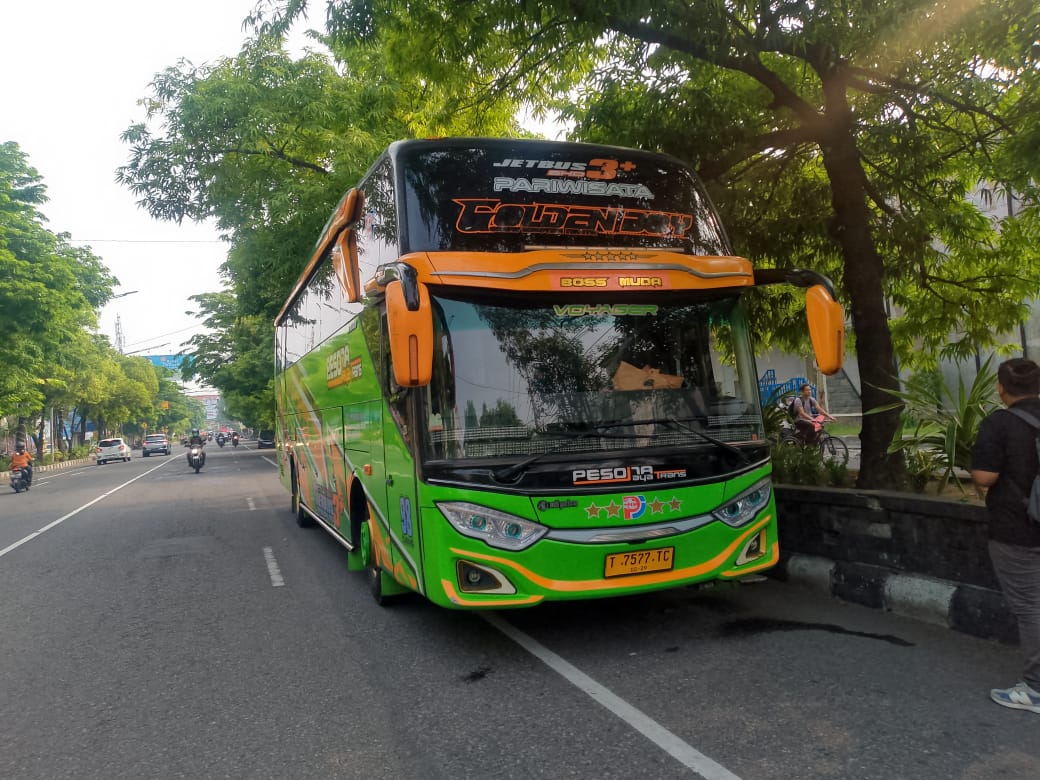 BIG BUS EKSEKUTIF UNIT 4