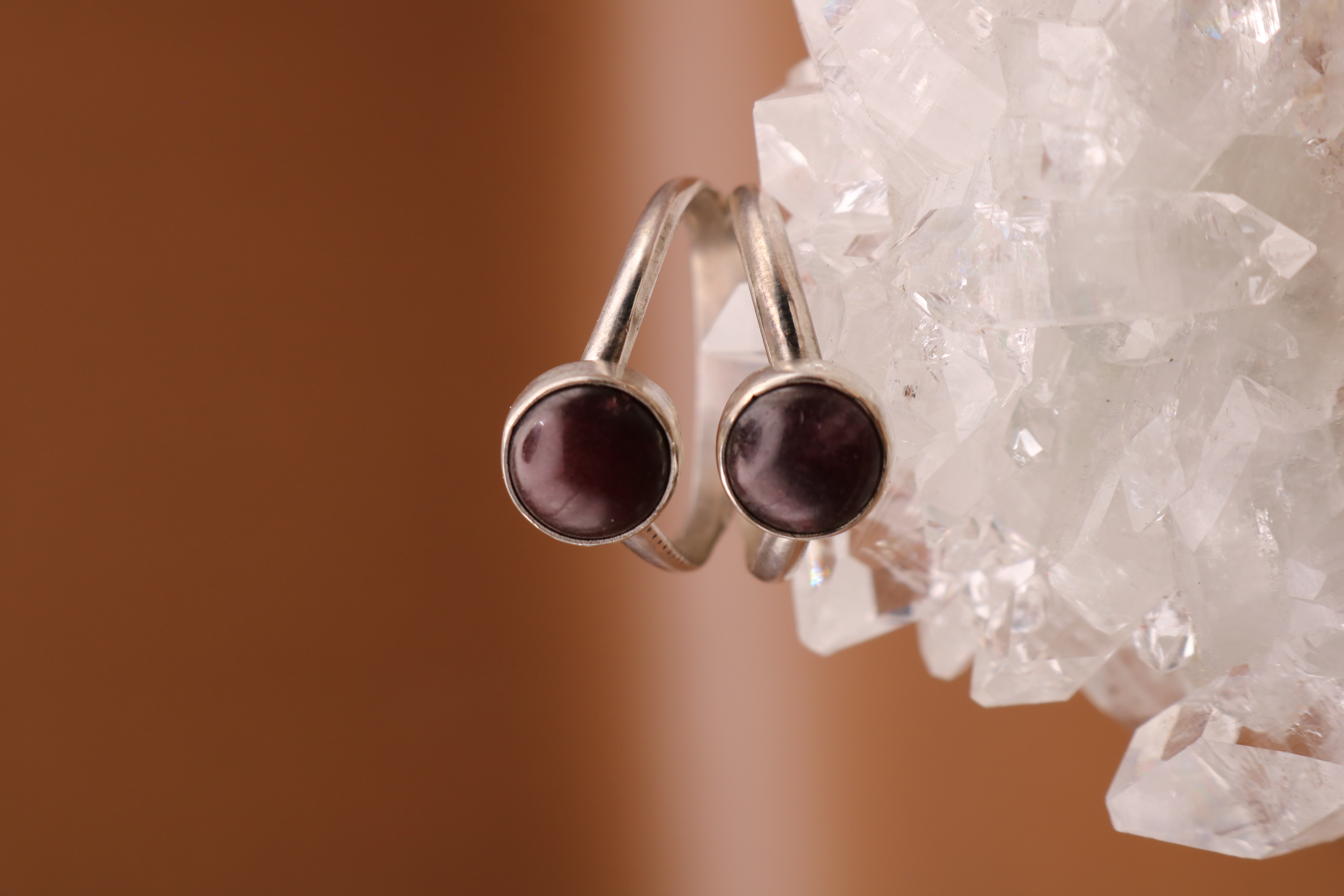 Silversmithed Garnet Crystal Ring Size 9.5